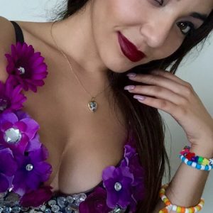 Micro prestations, maxi sensations! Layla - rencontre-Milf-Montauban