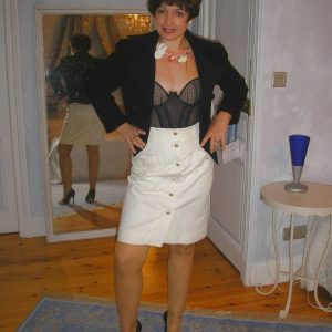 Besoin de compagnie pour une soirée relax à Châteauroux 🍷 Yasmina - rencontre-Cougar-Châteauroux