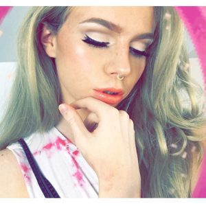 Qui vient m’allumer ? Valeria - rencontre-Teen-Caluire-et-Cuire