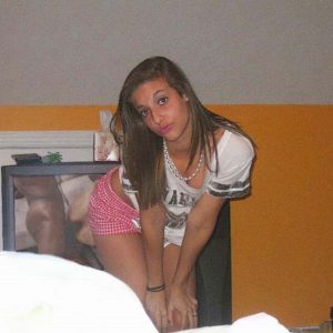 Jeune meuf arabe en quête de découverte et de passion Leila - rencontre-Teen-Carcassonne