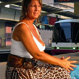 Un trio entre murs pour une nuit échangiste Bernadette - rencontre-Libertine-Compiègne