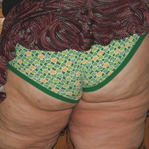 Cherche mec pour nuit torride à Colomiers Léa - rencontre-Teen-Colomiers